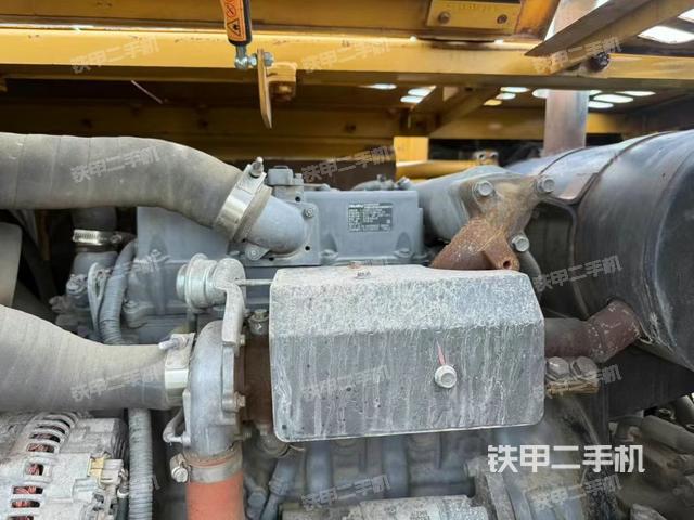 發(fā)動機整體俯視(整機外觀) 發(fā)動機整體俯視(整機外觀)