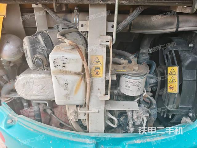 發(fā)動(dòng)機(jī)整體俯視(整機(jī)外觀) 發(fā)動(dòng)機(jī)整體俯視(整機(jī)外觀)