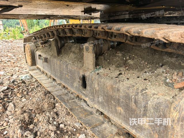 左側(cè)行走馬達(dá)蓋板(行走機(jī)構(gòu)) 左側(cè)行走馬達(dá)蓋板(行走機(jī)構(gòu))