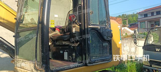 驾驶室整体（整机外观）