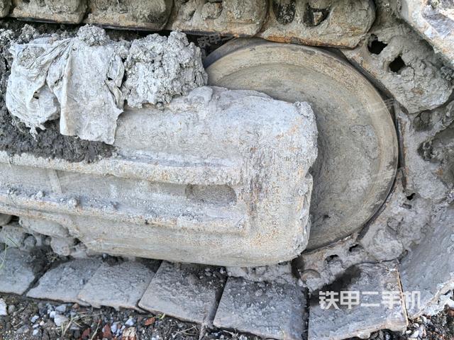 左導向輪(行走機構(gòu)) 左導向輪(行走機構(gòu))