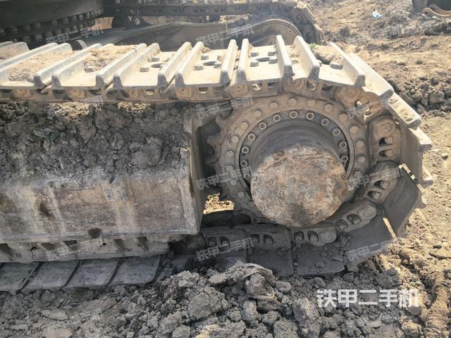 左驅(qū)動(dòng)輪(行走機(jī)構(gòu)) 左驅(qū)動(dòng)輪(行走機(jī)構(gòu))