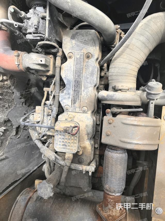 氣門室蓋螺絲特寫(上車部件) 氣門室蓋螺絲特寫(上車部件)