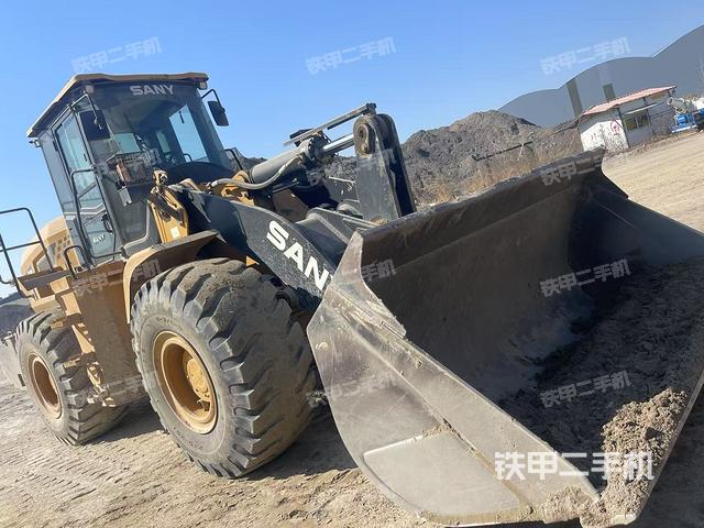 三一重工SW955K1装载机