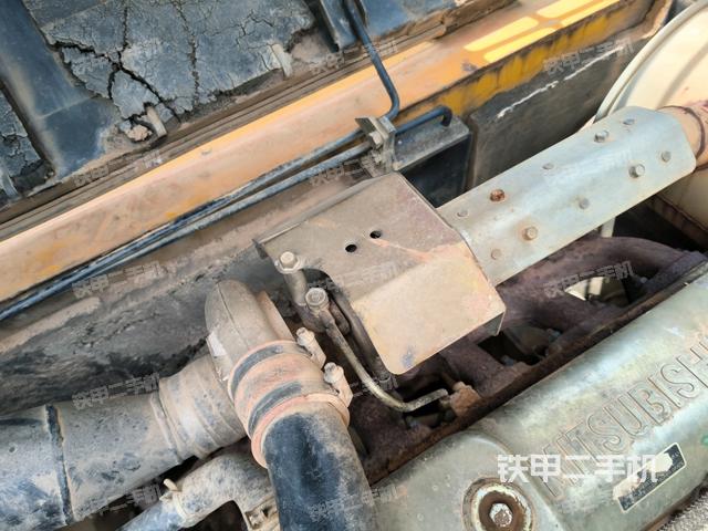 發(fā)動機室(上車部件) 發(fā)動機室(上車部件)
