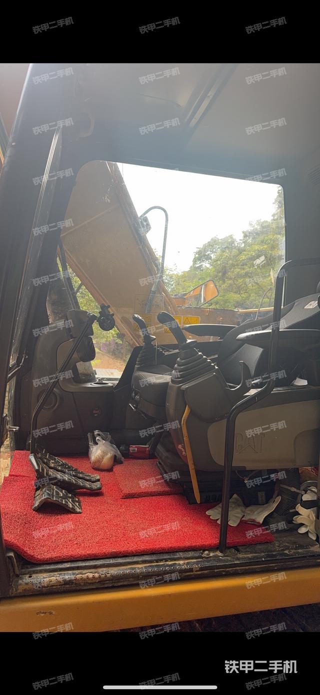 駕駛室整體（整機(jī)外觀）