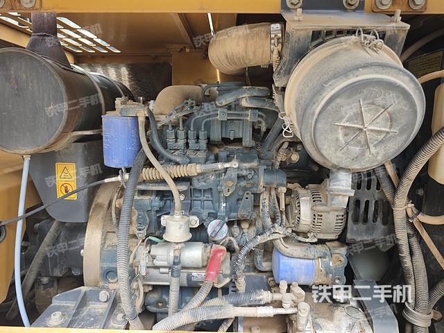 發(fā)動(dòng)機(jī)整體俯視(整機(jī)外觀) 發(fā)動(dòng)機(jī)整體俯視(整機(jī)外觀)