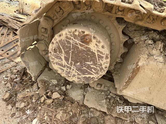 右驱动轮(行走机构) 右驱动轮(行走机构)