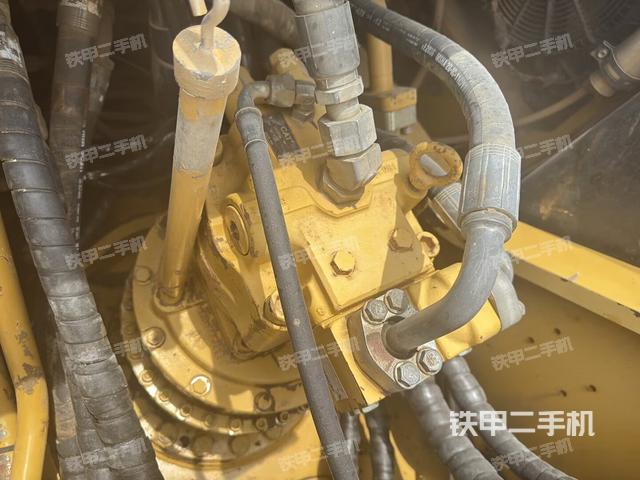 发动机整体俯视(整机外观) 发动机整体俯视(整机外观)