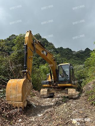 卡特彼勒CAT®313D2 GC 小型液压挖掘机实拍图片