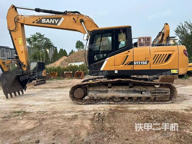 三一重工SY215C挖掘机