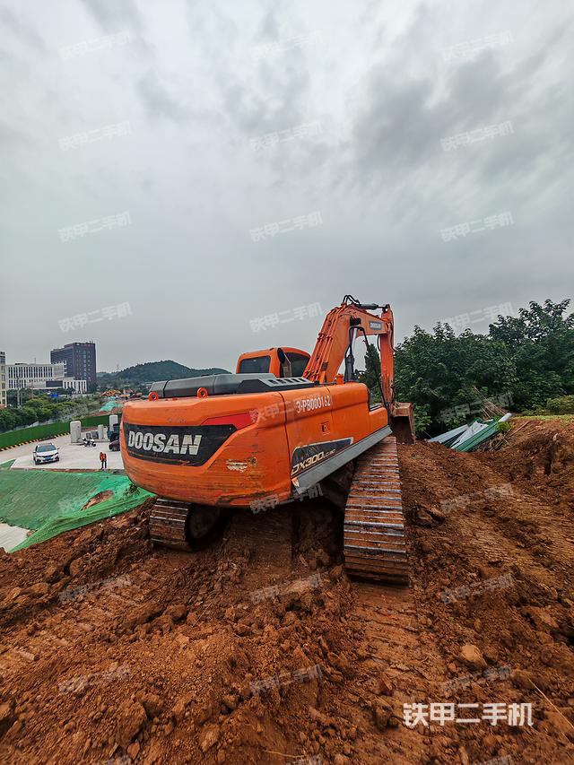 整机右后45°（整机外观）