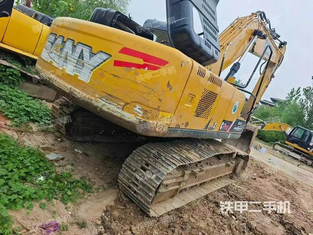 整機(jī)右后45°(整機(jī)外觀) 整機(jī)右后45°(整機(jī)外觀)