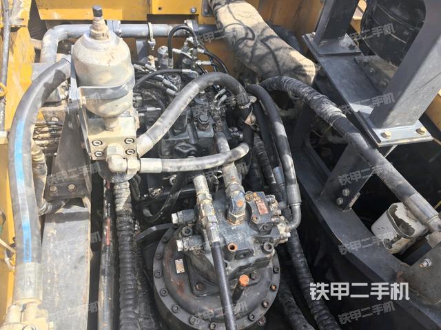 駕駛室頂部俯視(上車部件) 駕駛室頂部俯視(上車部件)