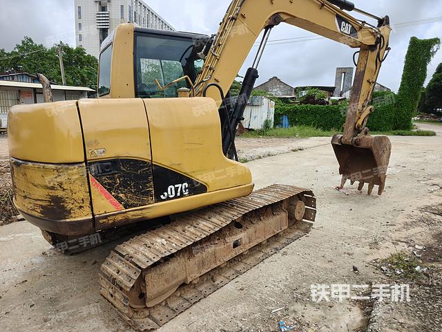 整机右后45°(整机外观) 整机右后45°(整机外观)