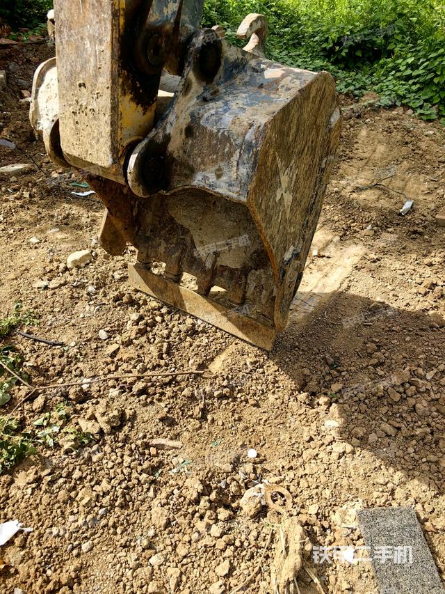 铲斗45度(工作和回转装置) 铲斗45度(工作和回转装置)