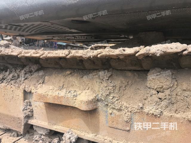 右側(cè)行走馬達蓋板(行走機構(gòu)) 右側(cè)行走馬達蓋板(行走機構(gòu))
