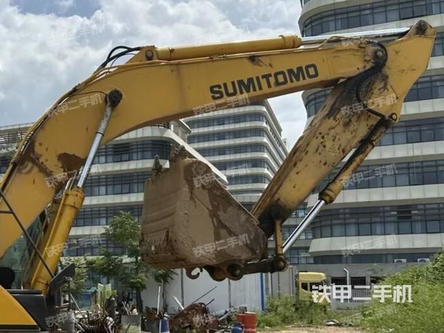 大臂整体 右侧(工作和回转装置) 大臂整体 右侧(工作和回转装置)