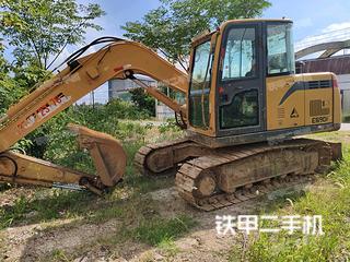 山东临工E680F挖掘机实拍图片