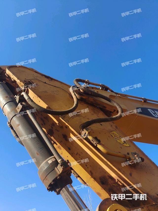 大臂整體?右側(cè)(工作和回轉(zhuǎn)裝置) 大臂整體?右側(cè)(工作和回轉(zhuǎn)裝置)