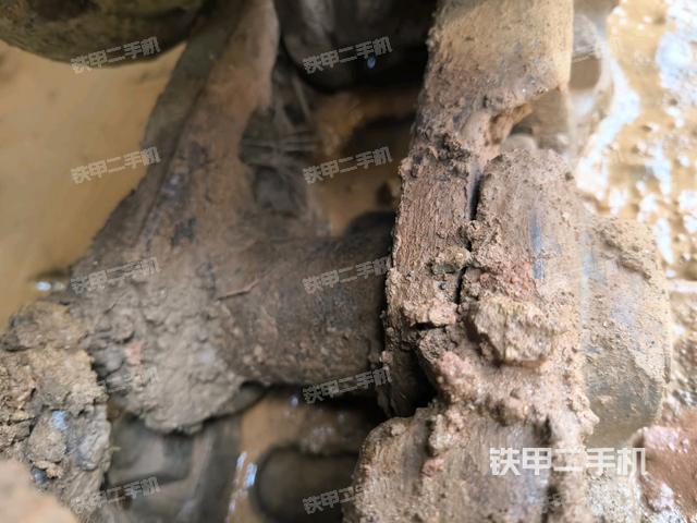 右側(cè)行走馬達(dá)蓋板(行走機(jī)構(gòu)) 右側(cè)行走馬達(dá)蓋板(行走機(jī)構(gòu))
