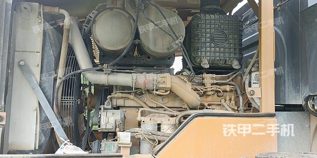 發(fā)動(dòng)機(jī)右側(cè)(整機(jī)外觀及大件) 發(fā)動(dòng)機(jī)右側(cè)(整機(jī)外觀及大件)