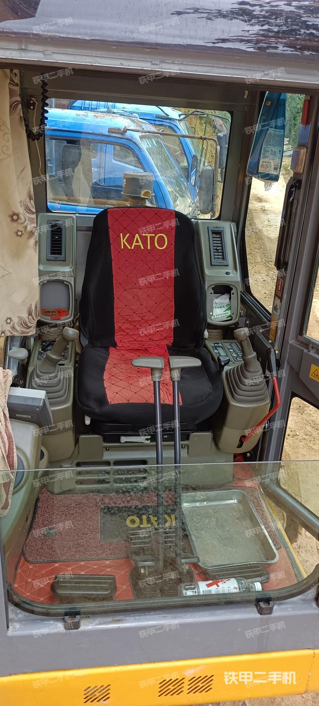 驾驶室整体（整机外观）