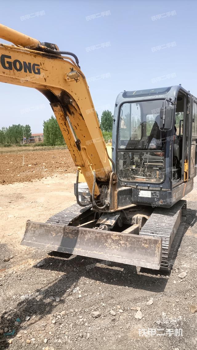 柳工CLG906D挖掘机