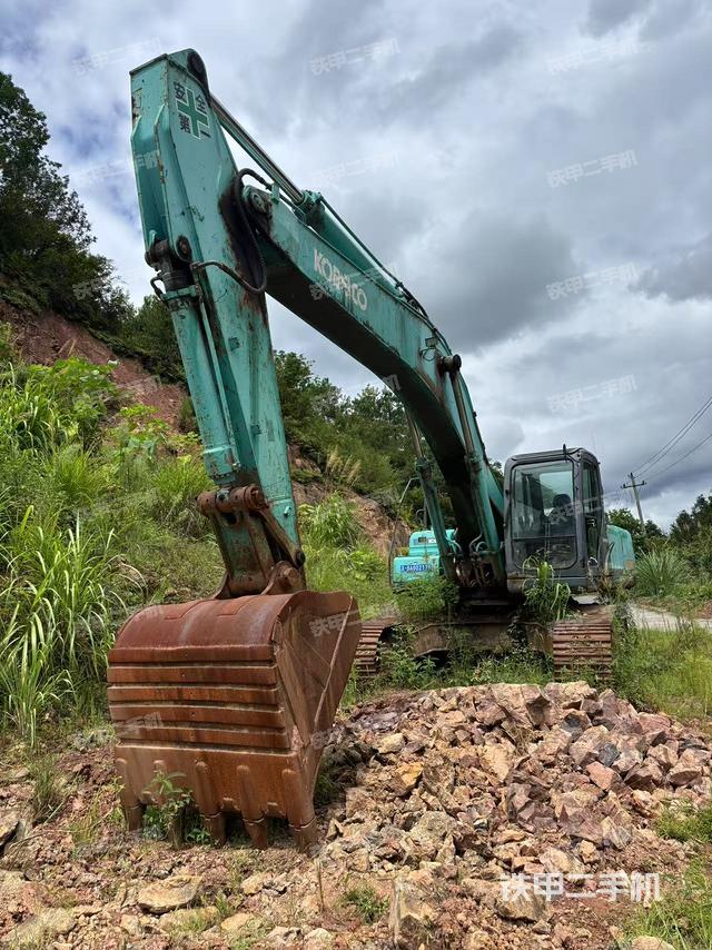 神钢SK350LC-8挖掘机
