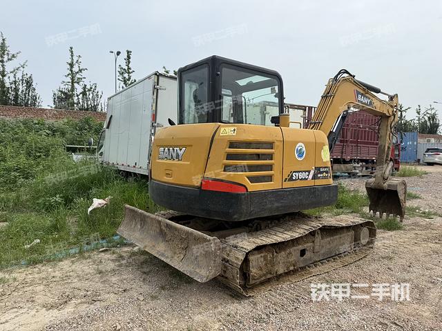 整機(jī)右后45°(整機(jī)外觀) 整機(jī)右后45°(整機(jī)外觀)