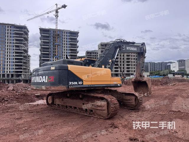 左后45(整機(jī)外觀) 左后45(整機(jī)外觀)