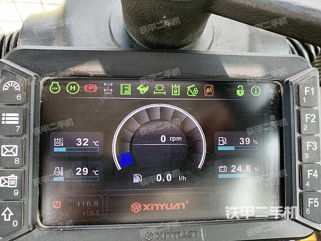驾驶室整体(整机外观) 驾驶室整体(整机外观)