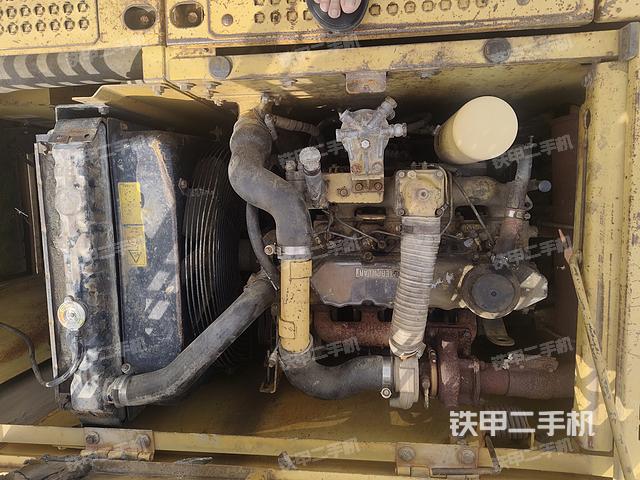 發(fā)動(dòng)機(jī)整體俯視(整機(jī)外觀) 發(fā)動(dòng)機(jī)整體俯視(整機(jī)外觀)
