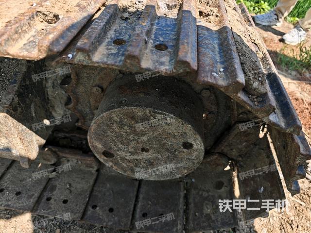 右导向轮(行走机构) 右导向轮(行走机构)
