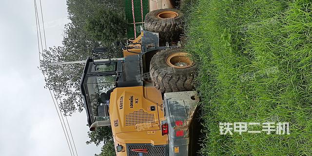 整機(jī)右后45°(整機(jī)外觀及大件) 整機(jī)右后45°(整機(jī)外觀及大件)