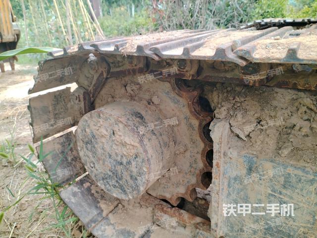 左驅(qū)動輪(行走機(jī)構(gòu)) 左驅(qū)動輪(行走機(jī)構(gòu))