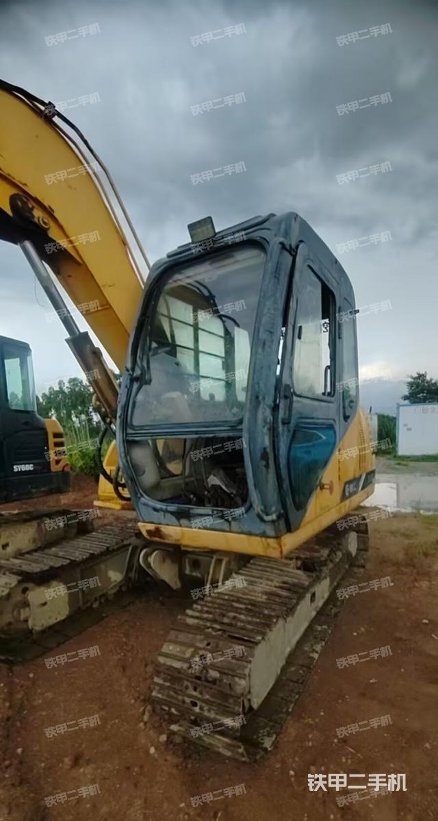 驾驶室整体（整机外观）