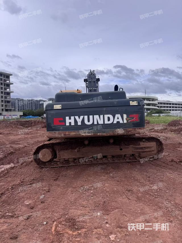 右后45(整機(jī)外觀) 右后45(整機(jī)外觀)