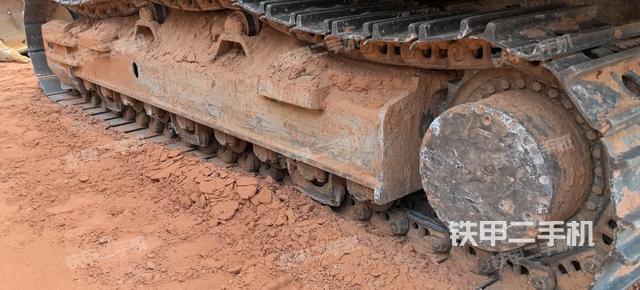 单侧履带整体（整机外观）