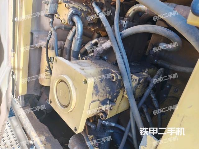 液壓泵斜45?左(大件艙室) 液壓泵斜45?左(大件艙室)