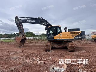 现代R350LVS挖掘机实拍图片