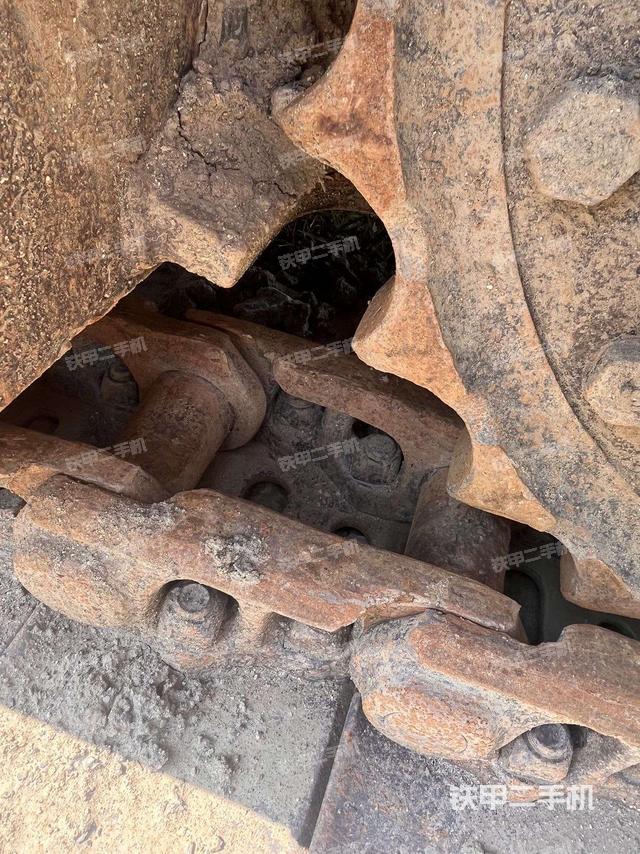 左導向輪(行走機構) 左導向輪(行走機構)