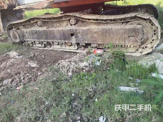 单侧履带整体（整机外观）