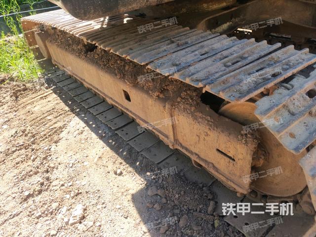 右侧履带整体(行走机构) 右侧履带整体(行走机构)