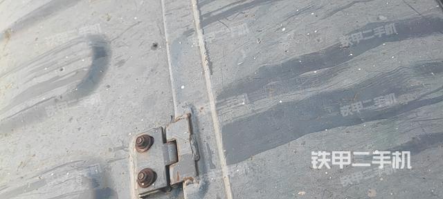 驾驶室顶部（整机外观）