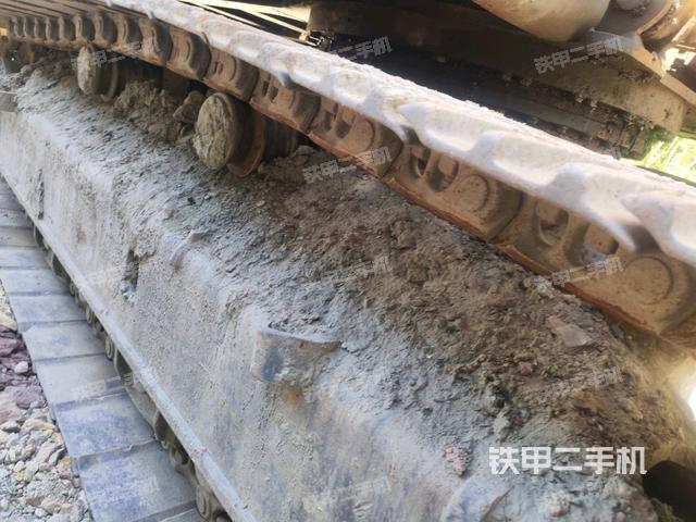 右导向轮(行走机构) 右导向轮(行走机构)