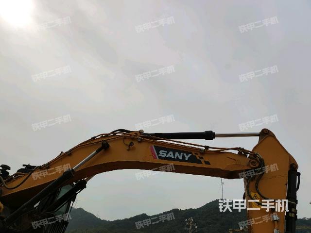 大臂整體?右側(cè)(工作和回轉(zhuǎn)裝置) 大臂整體?右側(cè)(工作和回轉(zhuǎn)裝置)