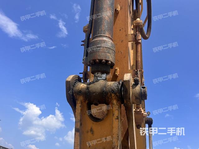 小臂整體右前(工作和回轉裝置) 小臂整體右前(工作和回轉裝置)
