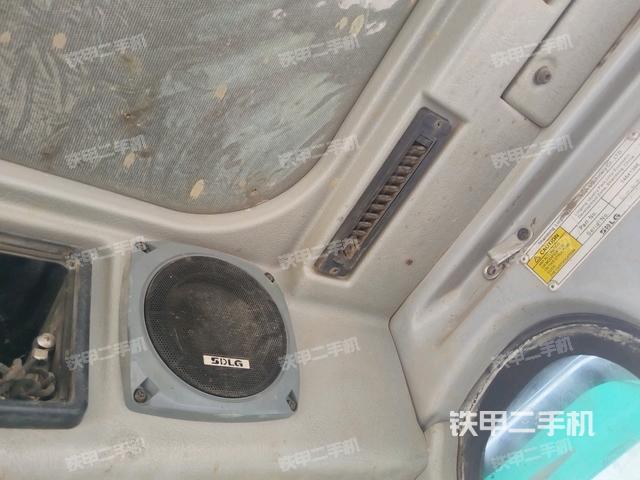 座椅后部(駕駛室部分) 座椅后部(駕駛室部分)