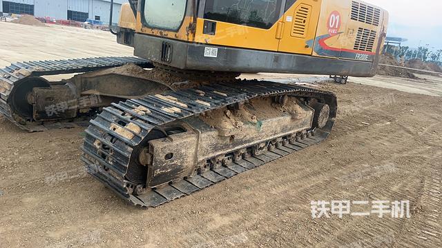 单侧履带整体（整机外观）